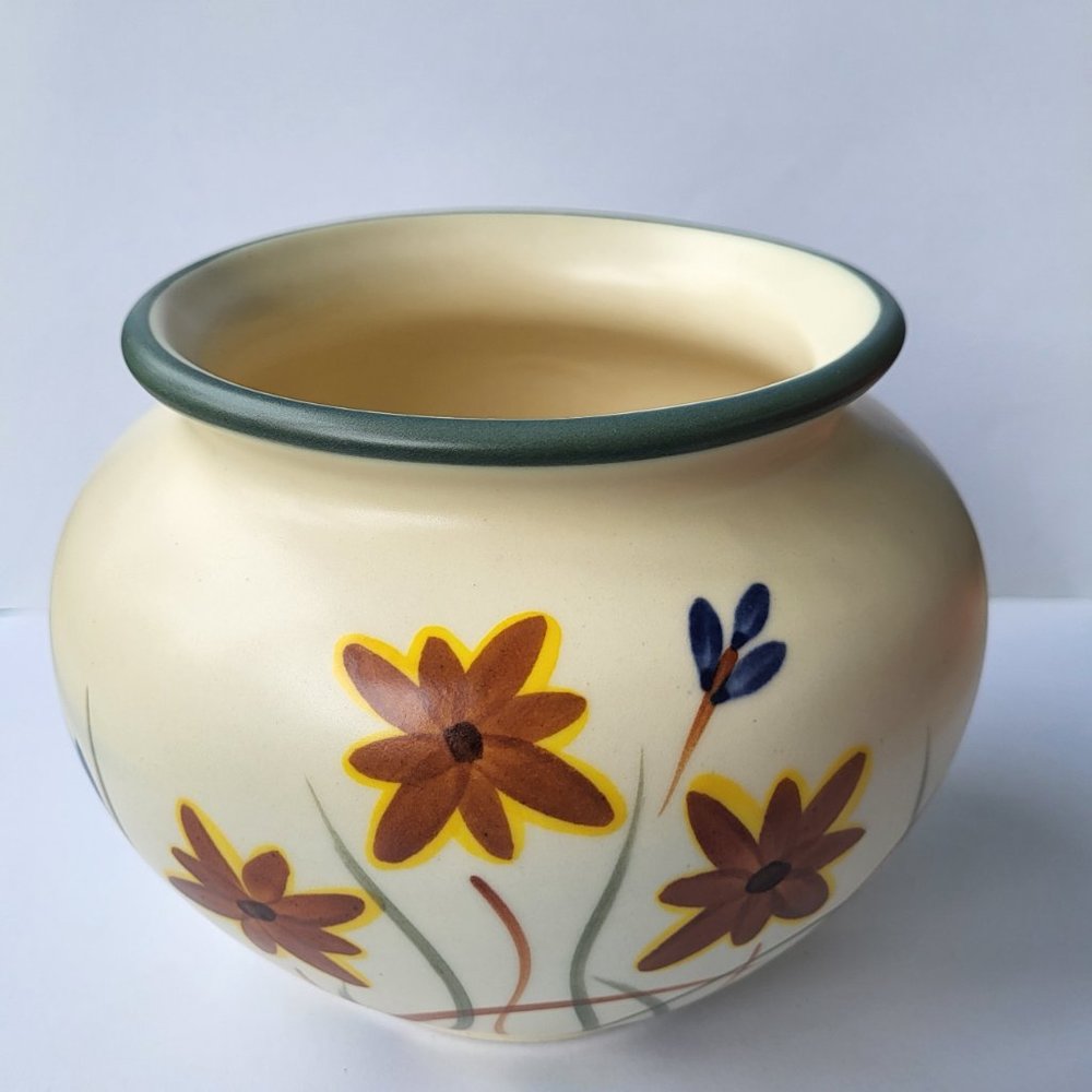 Vintage  Floral Décor Bowl - Picture 4 of 6
